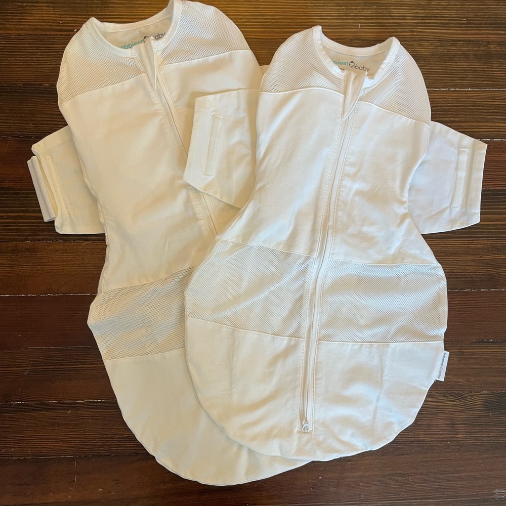 SNOO Swaddles Bundle of 2 size small size medium Happiest Baby